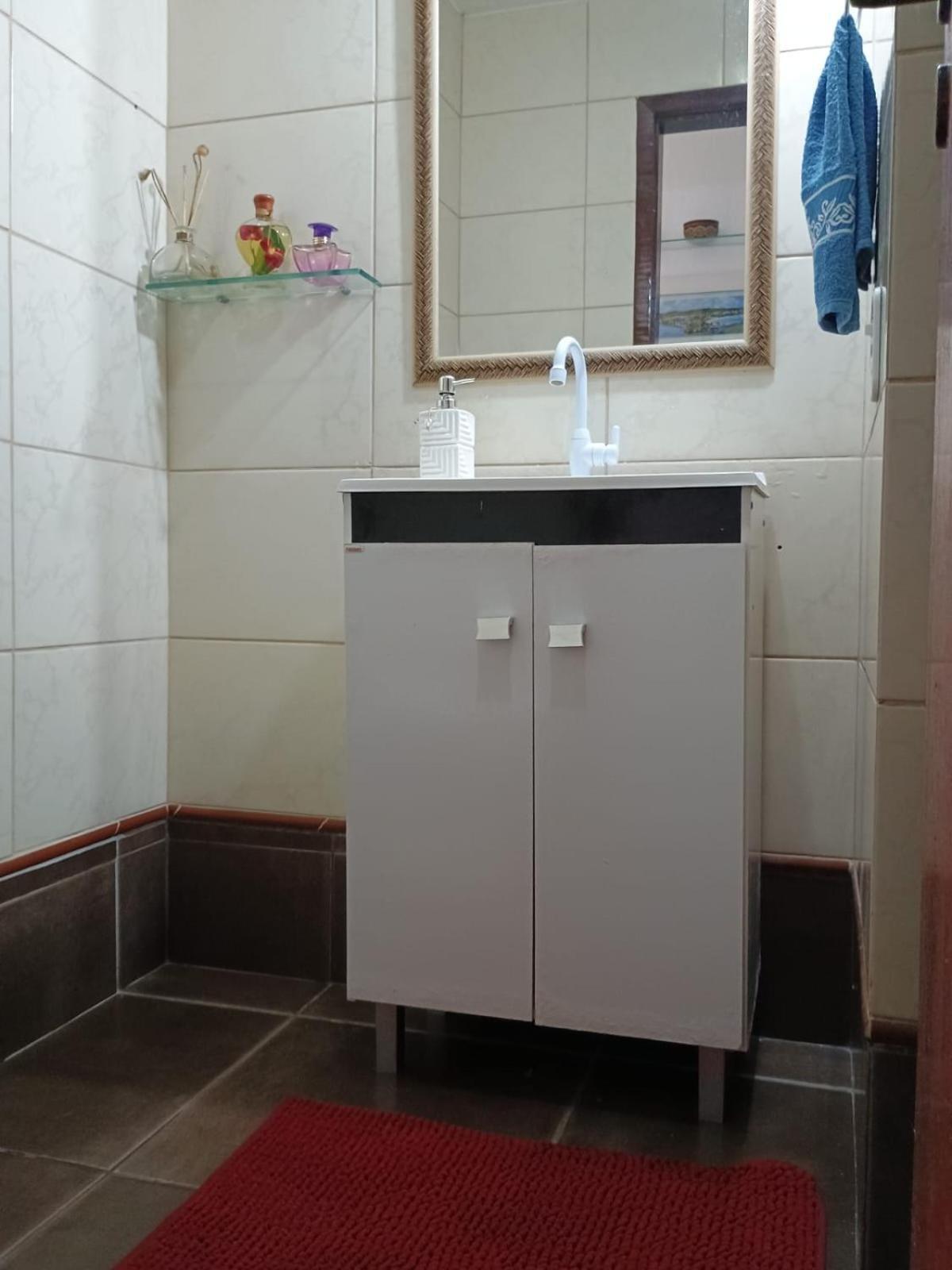 Charmoso Em Frente A Em Apartamento *