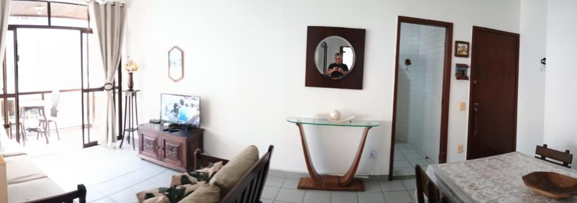Charmoso Em Frente A Em Apartamento